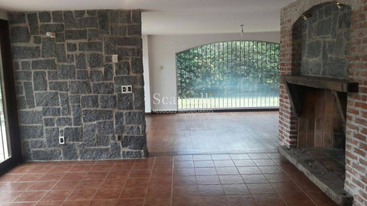 Casa ID.9013 - Lieja y Gral. French. Importante Chalet
