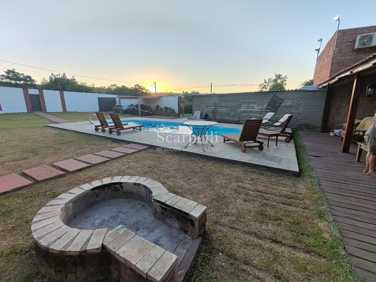 Casa ID.50378 - Importante padrón esquinero en Santana do Livramento con casi 2200 m2 Ideal Salón de Fiestas o emprendimiento Inmobiliario