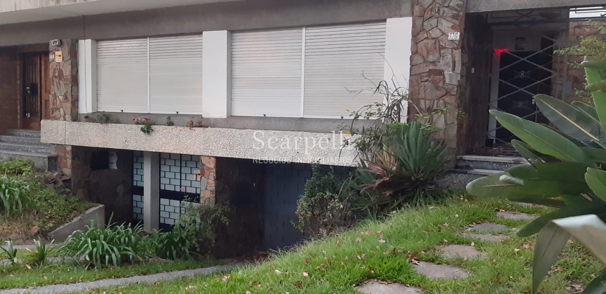 Casa ID.9522 - Casa muy cómoda  y con ambientes bien amplios + impresionante subsuelo de 80 m2 aprox.