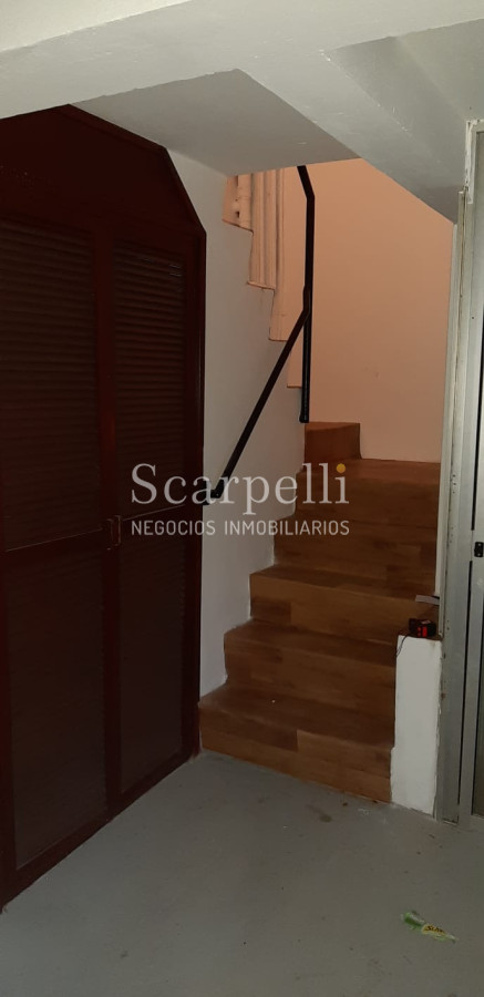 Casa ID.9522 - Casa muy cómoda  y con ambientes bien amplios + impresionante subsuelo de 80 m2 aprox.