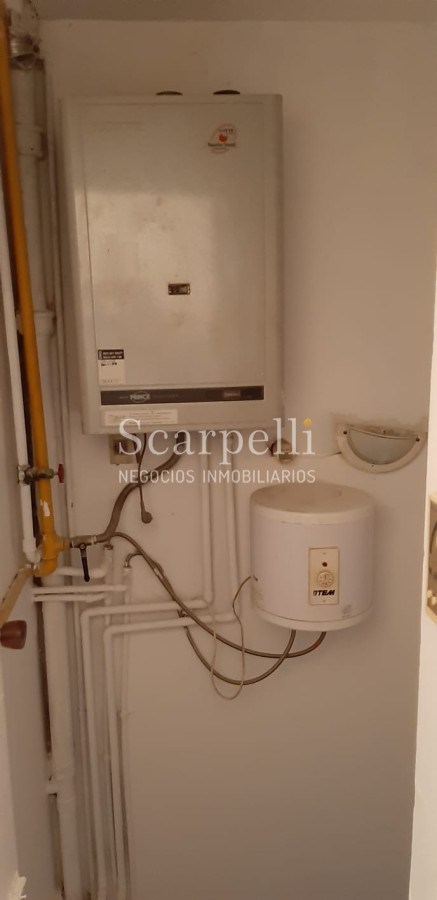 Casa ID.9522 - Casa muy cómoda  y con ambientes bien amplios + impresionante subsuelo de 80 m2 aprox.