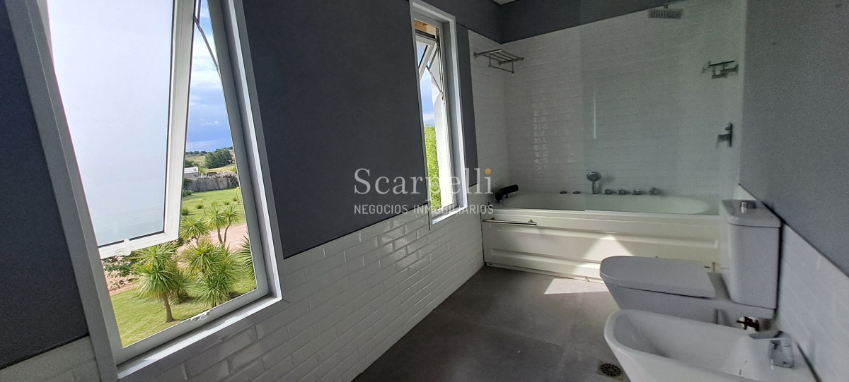 Casa ID.50371 - ALQUILER VENTA COLINAS DE CARRASCO PISCINA BARBACOA GRAN RESIDENCIA  SERVICIO 