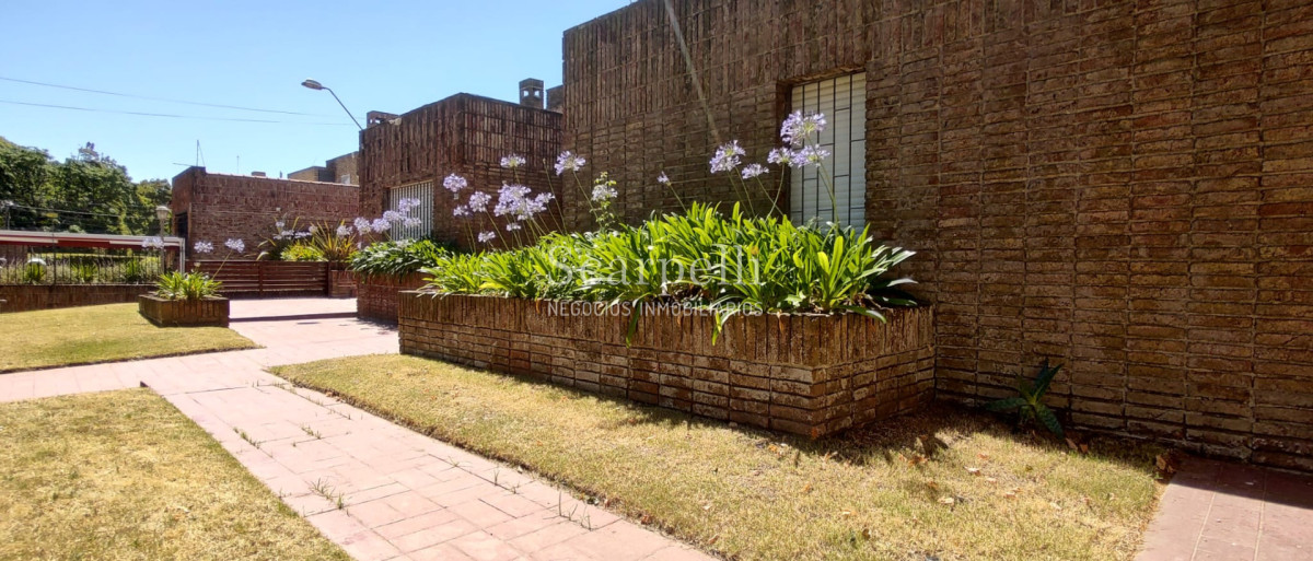 Casa ID.4307 - Totalmente Equipada Chalet tipo Americano en 1 planta Lucerna prox. Rambla 