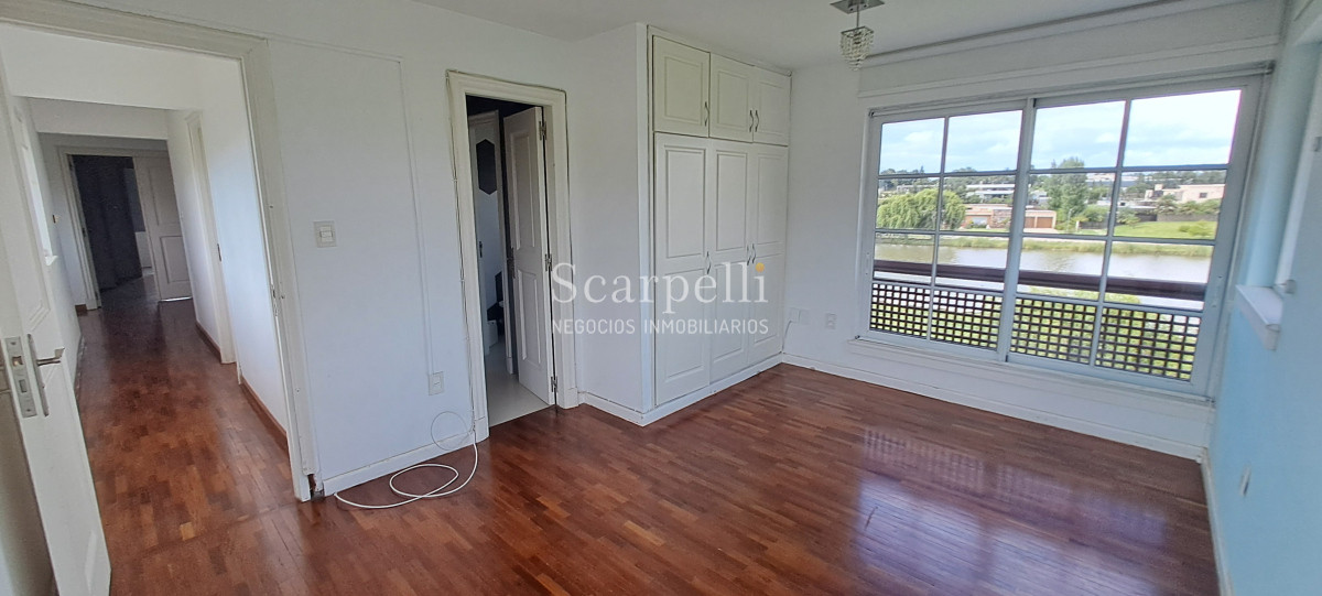 Casa ID.50371 - ALQUILER VENTA COLINAS DE CARRASCO PISCINA BARBACOA GRAN RESIDENCIA  SERVICIO 