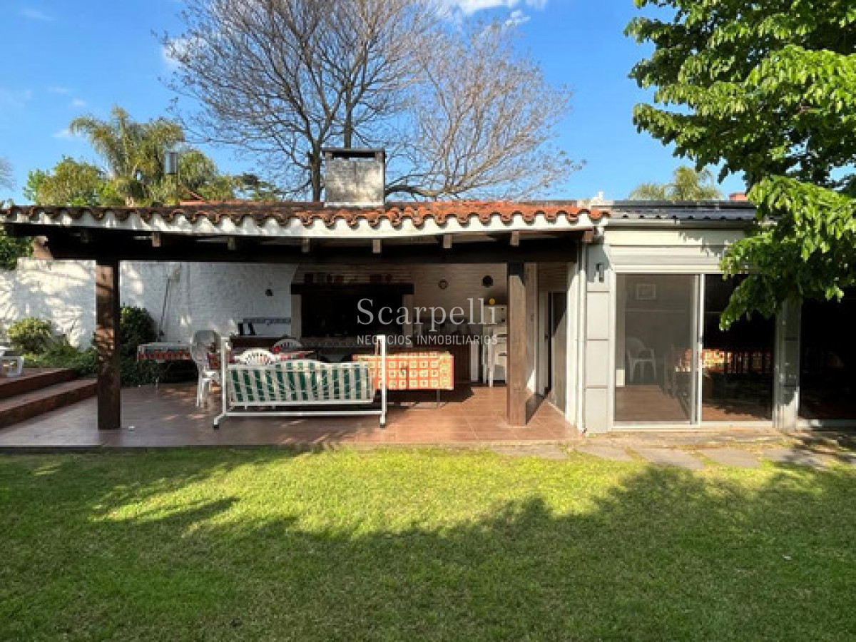 Casa ID.50379 - Chalet Tejas 1 Planta Carrasco Costa Rica y Havre prox. Cooper y Arocena