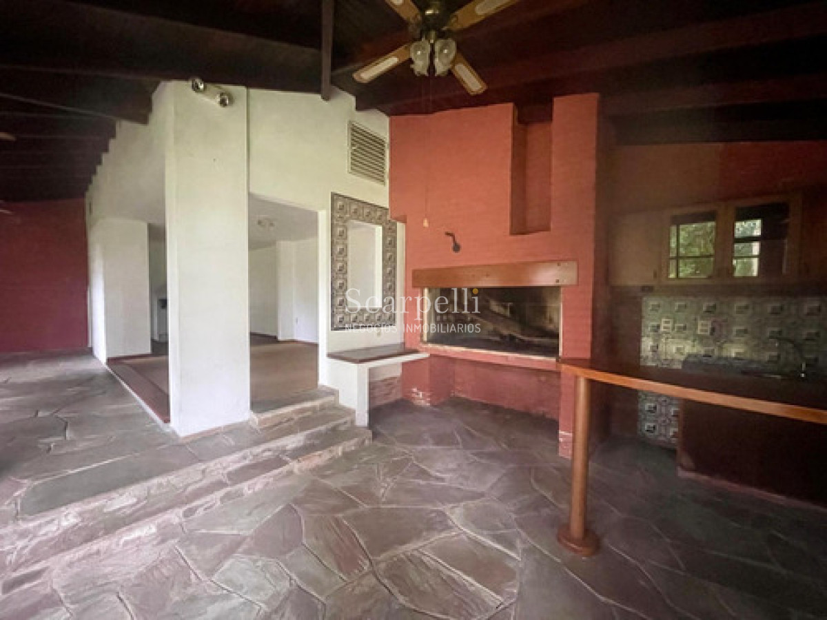 Casa ID.50479 - Alquiler De Gran Casa Sobre Av. Bolivia, Ideal Empresa Residencialprendimiento