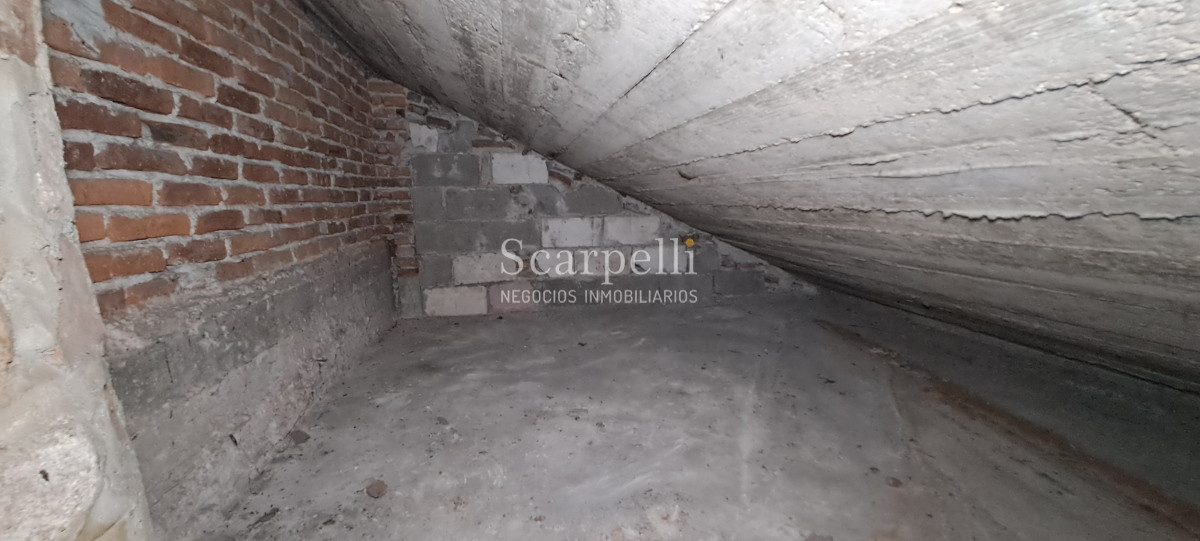 Casa ID.50359 - Venta Casa Carrasco Arocena próximo 2 o 3 dorm 3 baños Amplio Patio con parrillero