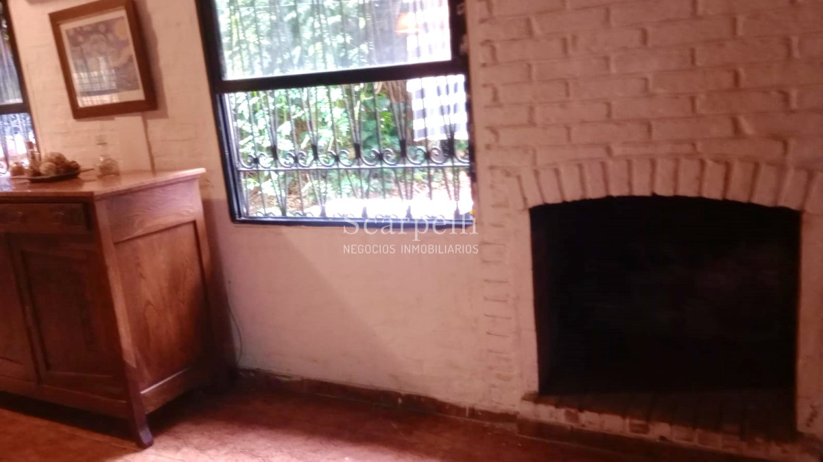 Casa ID.28732 - Parada 31 Pinares Pque. Mancebo & Cno La Laguna al Sur: Gran Solar con  Sensacional Quincho +Barbacoa +Piscina muy próximo a la Playa.-