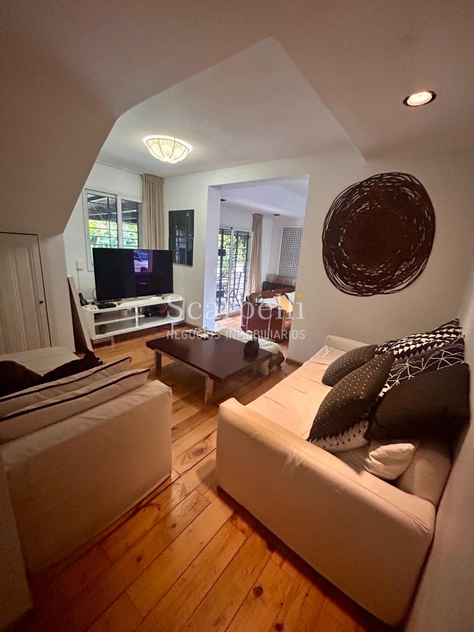 Casa ID.50400 - Estilo Colonial Parque Miramar Impecable 4 dormitorios suite Barbacoa Piscina Climatizada