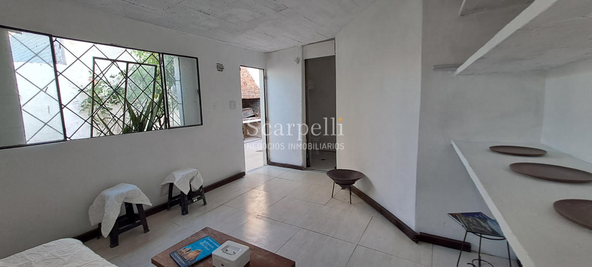 Casa ID.50359 - Venta Casa Carrasco Arocena próximo 2 o 3 dorm 3 baños Amplio Patio con parrillero