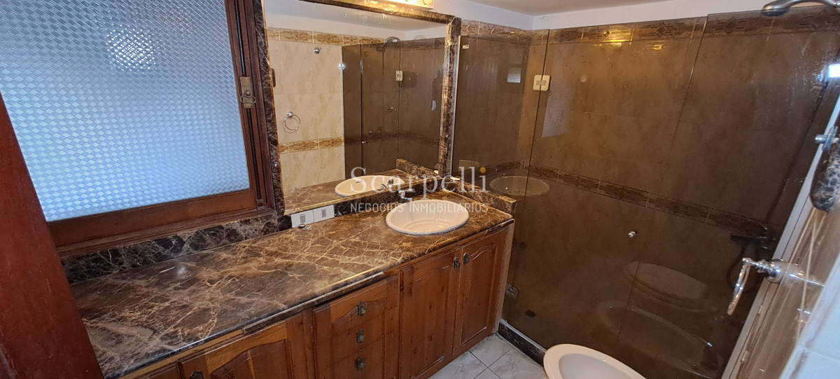 Casa ID.74 - VENTA CARRASCO IMPORTANTE RESIDENCIA 40 MTS FRENTE