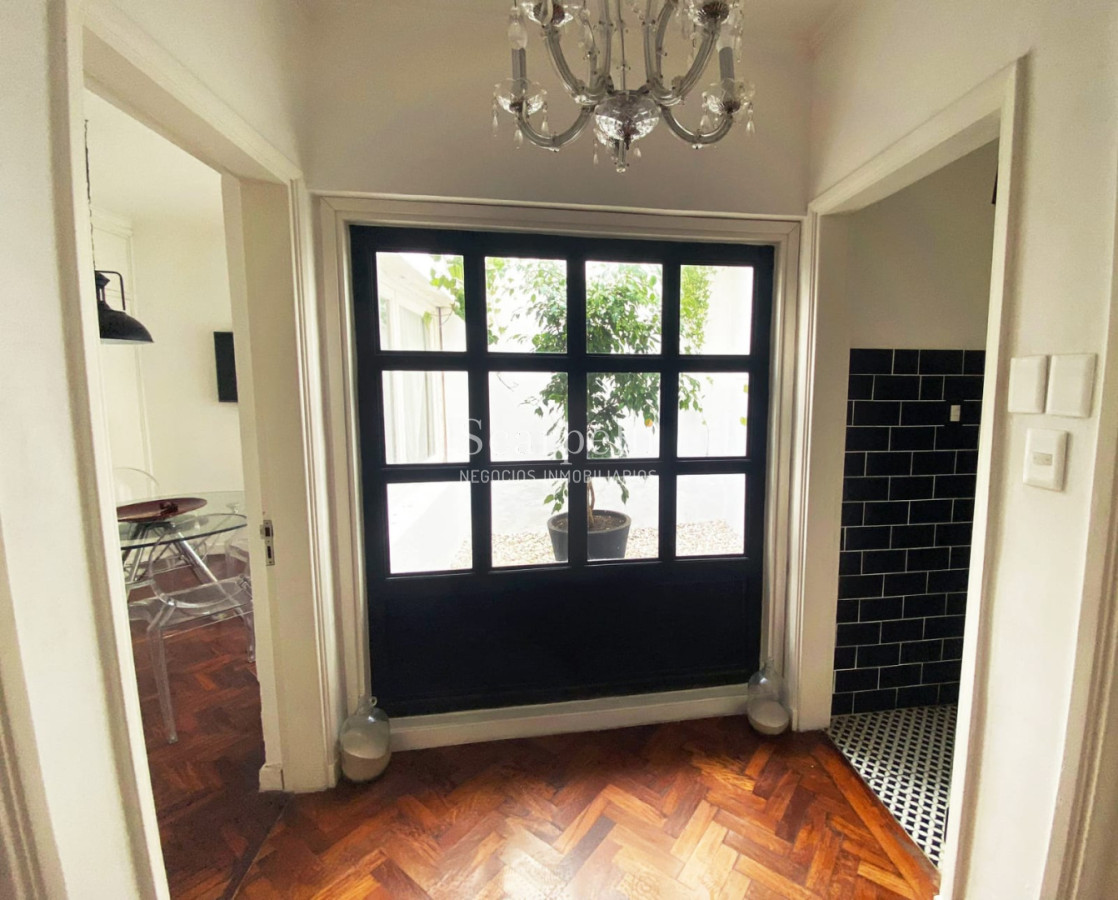 Casa ID.50639 - CARRASCO DE ESTILIO CANADÁ PROX. PLAZA THAYS 4 DORMITORIOS 4 BAÑOS