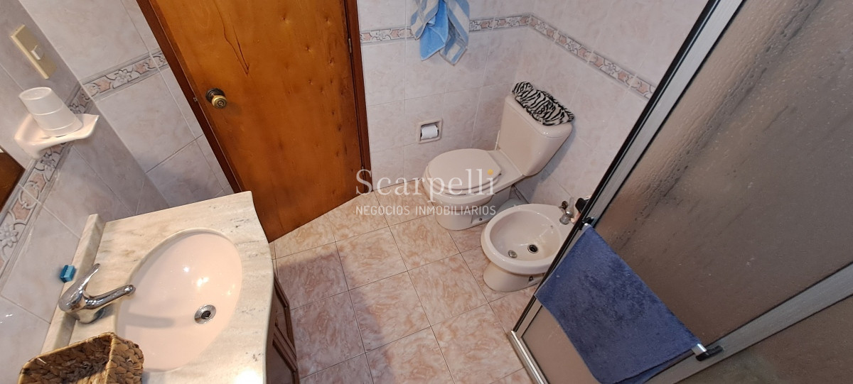 Casa ID.50344 - VENTA CASA BUCEO IDEAL 2 FAMILIAS CHALET CLÁSICO TEJAS COLONIALES SOLIDA CONSTRUCCIÓN