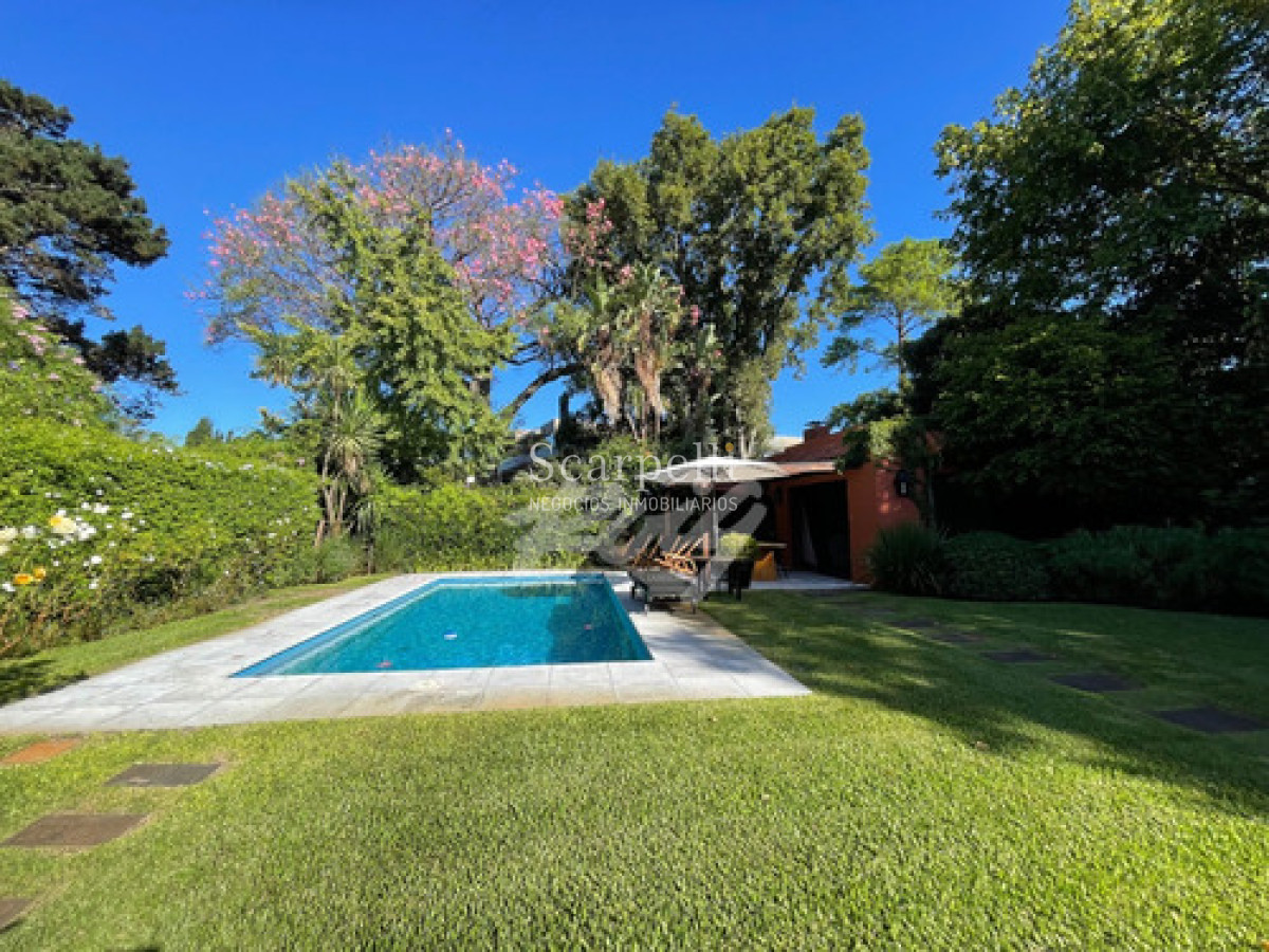 Casa ID.50436 - Casa En Venta En Carrasco Sur 