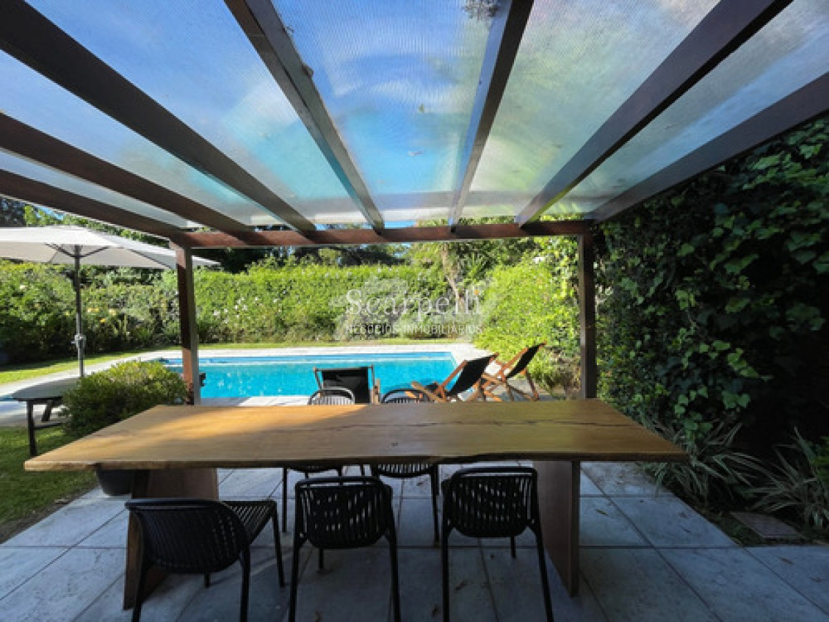 Casa ID.50436 - Casa En Venta En Carrasco Sur 