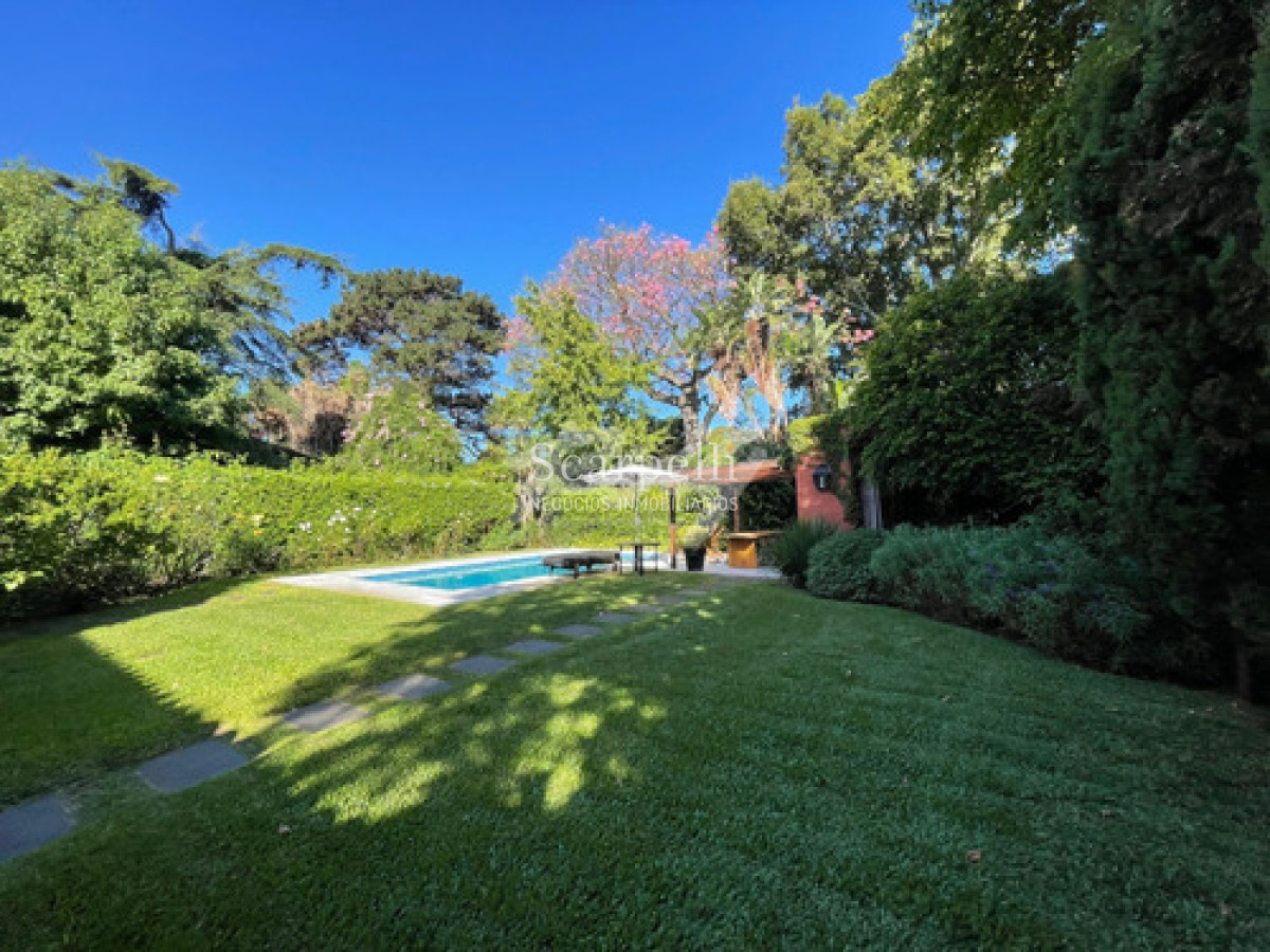 Casa ID.50436 - Casa En Venta En Carrasco Sur 