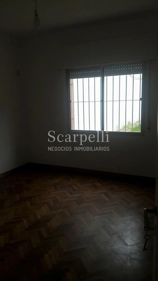 Casa ID.19164 - Ideal 2 familias o Edificio en Altura.  Buen fondo & Barbacoa Montevideo Shopping Próx.