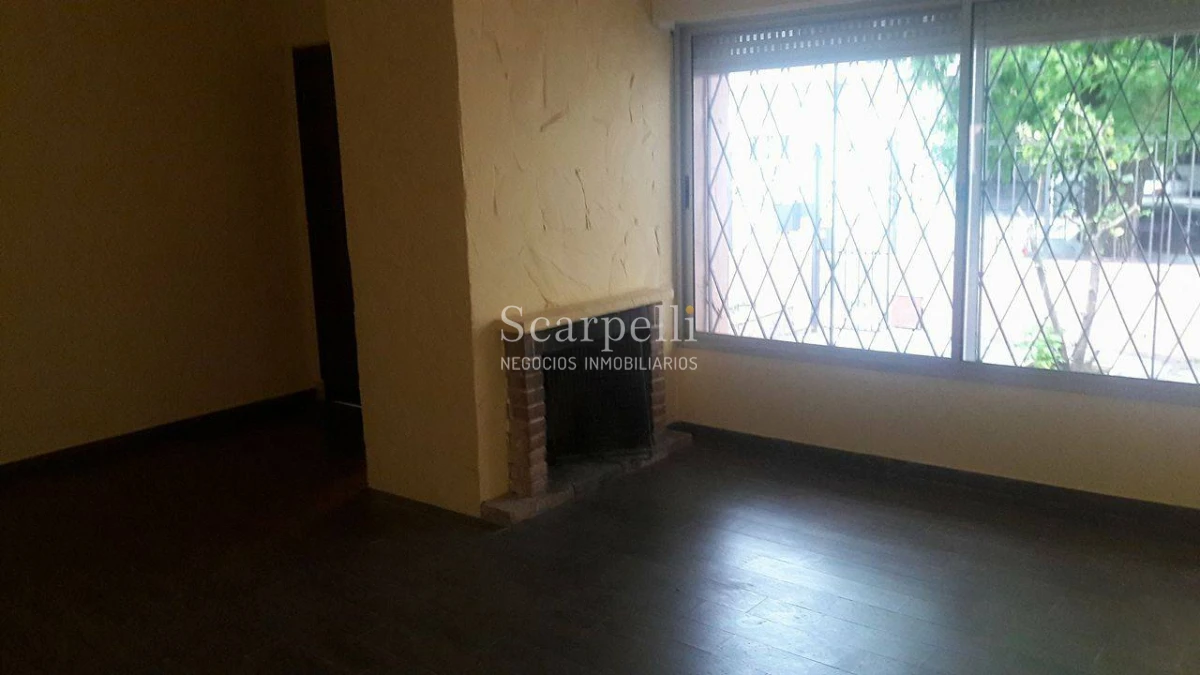 Casa ID.19164 - Ideal 2 familias o Edificio en Altura.  Buen fondo & Barbacoa Montevideo Shopping Próx.