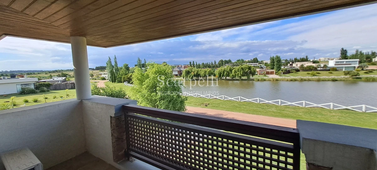 Casa ID.50371 - ALQUILER VENTA COLINAS DE CARRASCO PISCINA BARBACOA GRAN RESIDENCIA  SERVICIO 