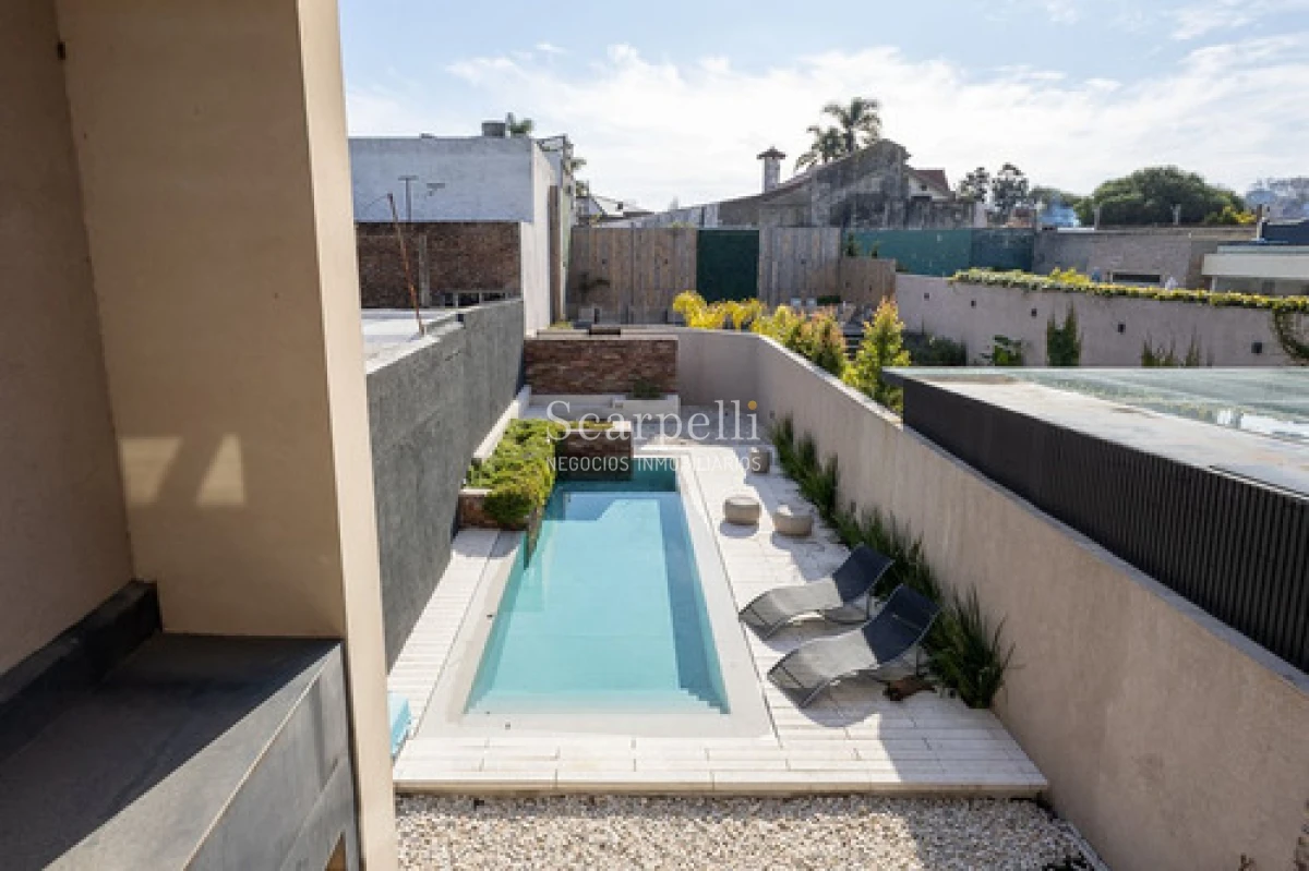 Casa ID.50491 - Venta Casa Tres Dormitorios Rambla De Punta Gorda con increíble vista y mucha luz