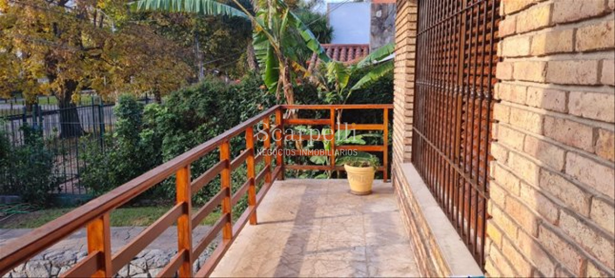 Casa ID.47 - Venta Casa Carrasco Sur 6 Dormitorios 5 Baños Piscina