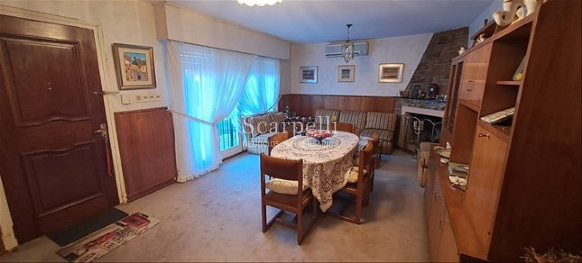 Casa ID.54 - Venta Casa Carrasco Sur Terreno 1000 M2 Piscina 2 Suites