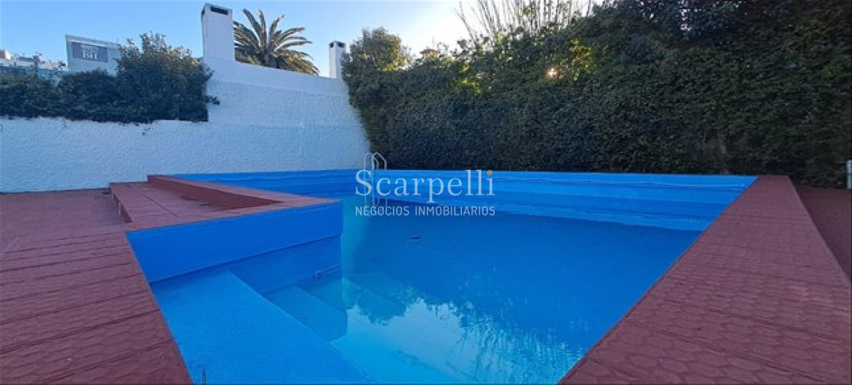 Casa ID.54 - Venta Casa Carrasco Sur Terreno 1000 M2 Piscina 2 Suites
