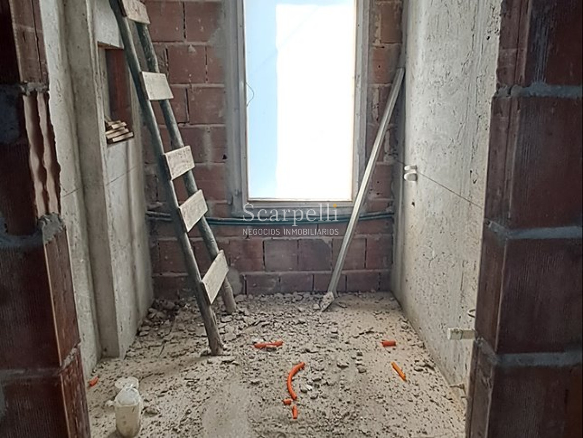Casa ID.22 - VENTA CASA ESTRENAR BARRIO PARQUE II 4 DORMITORIOS EN SUITE