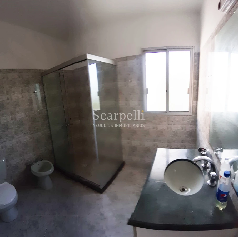 Casa ID.28633 - VENTA CASA PROPIEDAD HORIZONTAL 2 DORMITORIOS + 2 BAÑOS + SERVICIO + FONDO & BARBACOA MUY PRÓXIMO A LA RAMBLA.-