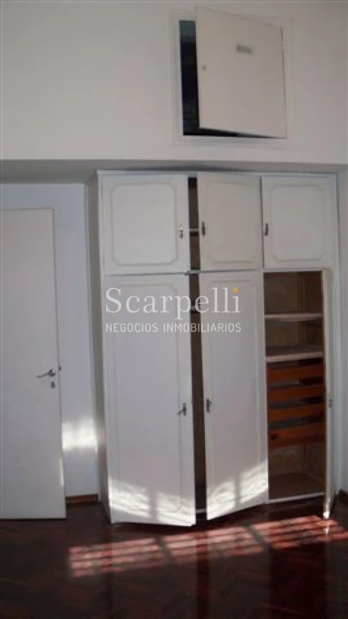 Casa ID.28633 - VENTA CASA PROPIEDAD HORIZONTAL 2 DORMITORIOS + 2 BAÑOS + SERVICIO + FONDO & BARBACOA MUY PRÓXIMO A LA RAMBLA.-