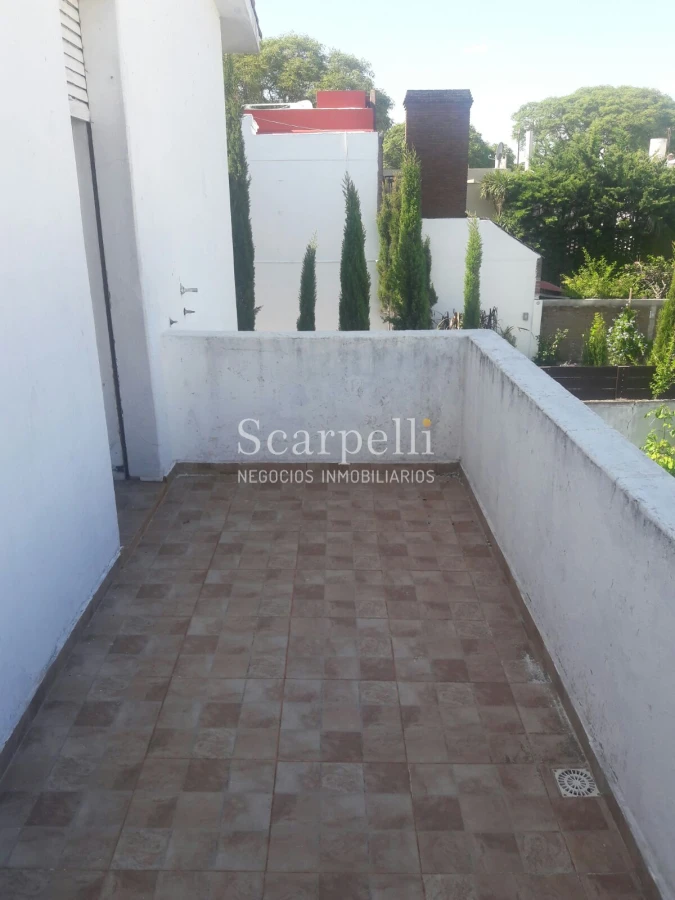 Casa ID.28633 - VENTA CASA PROPIEDAD HORIZONTAL 2 DORMITORIOS + 2 BAÑOS + SERVICIO + FONDO & BARBACOA MUY PRÓXIMO A LA RAMBLA.-