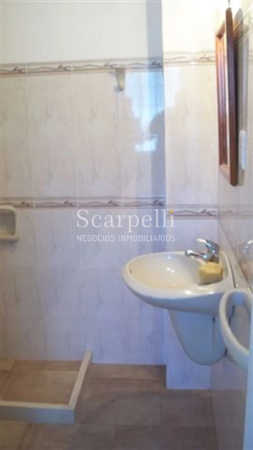 Casa ID.28633 - VENTA CASA PROPIEDAD HORIZONTAL 2 DORMITORIOS + 2 BAÑOS + SERVICIO + FONDO & BARBACOA MUY PRÓXIMO A LA RAMBLA.-
