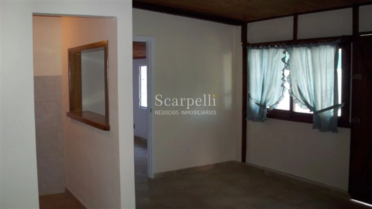 Casa ID.28633 - VENTA CASA PROPIEDAD HORIZONTAL 2 DORMITORIOS + 2 BAÑOS + SERVICIO + FONDO & BARBACOA MUY PRÓXIMO A LA RAMBLA.-