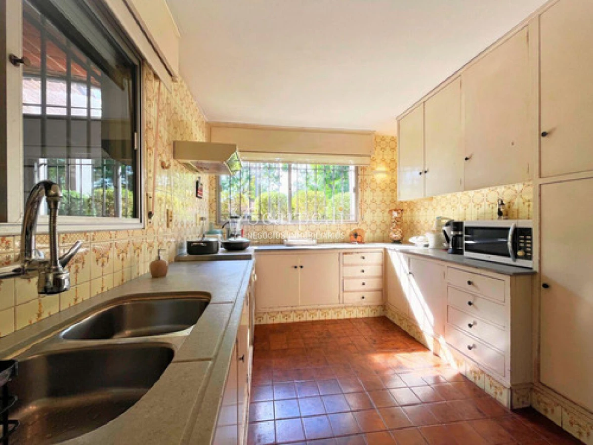 Casa ID.50502 - Arquitectura de Diseño Eladio Dieste Punta Gorda 4 Dormitorios + Piscina 