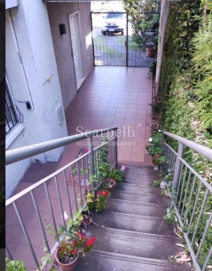 Casa ID.13251 - Venta 2 Casas Carrasco con Renta Blanes Viale proximo Bolivia y Plaza Thays