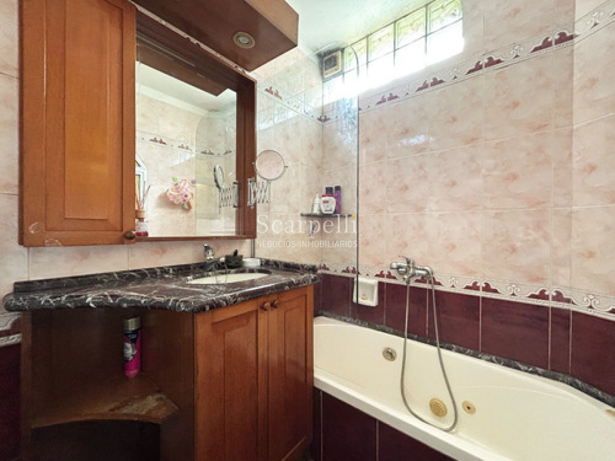 Casa ID.50460 - Venta De 2 Casas Dentro De Un Mismo Padrón En el mejor lugar de Punta Gorda
