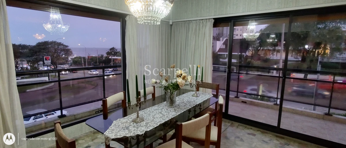 Casa ID.50464 - Estupenda Esquina con Gran Exposición Punta Gorda Ideal Empresas Oficina Clínicas