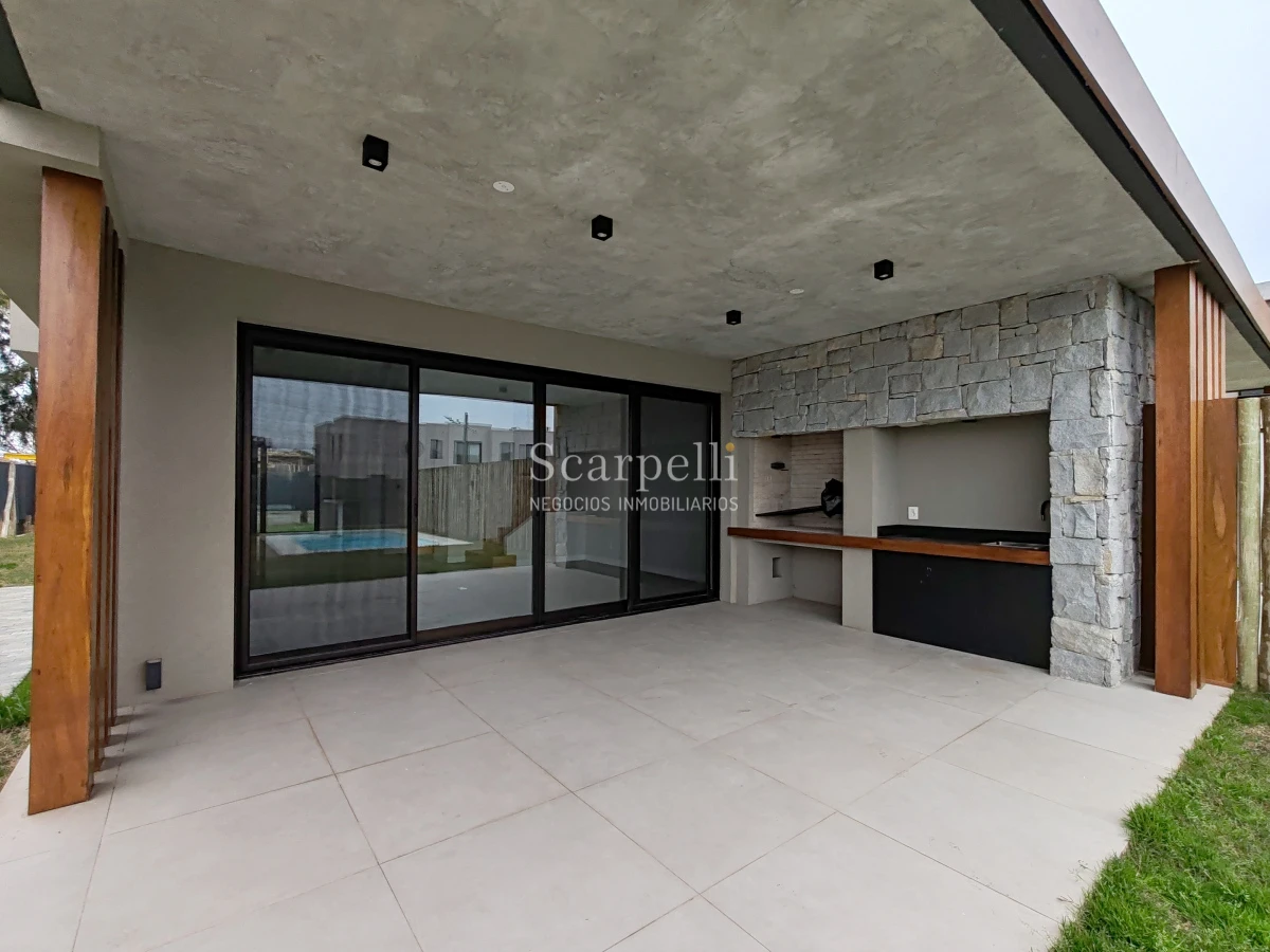 Casa ID.48909 - Estrene Julio 2025 Barrio Parque II con Centro Comercial a escasos 380 mts.