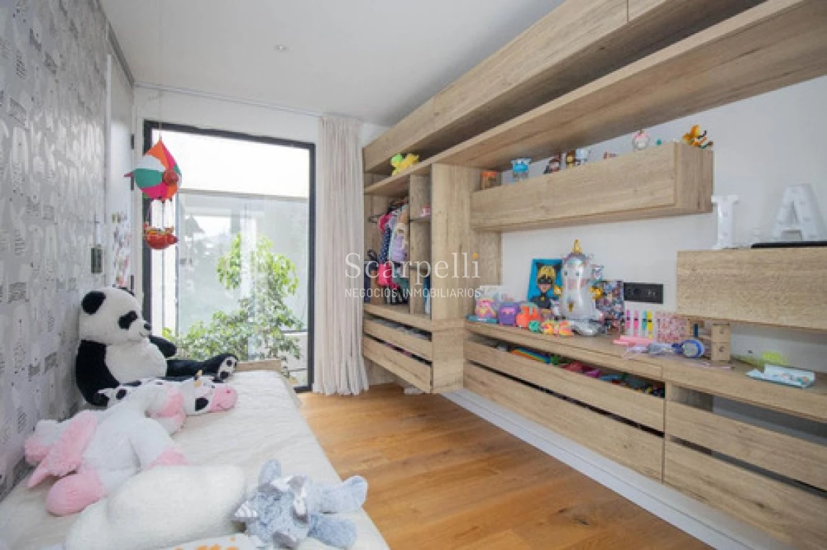 Casa ID.50491 - Venta Casa Tres Dormitorios Rambla De Punta Gorda con increíble vista y mucha luz