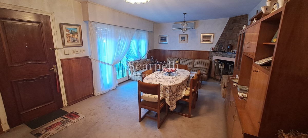 Casa ID.44999 - Venta Gran Padrón Único 1000 m2 aprox 1 planta en Inmejorable estado de mantenimiento Proximo Gral. Paz & Colegio Santa Rita.-