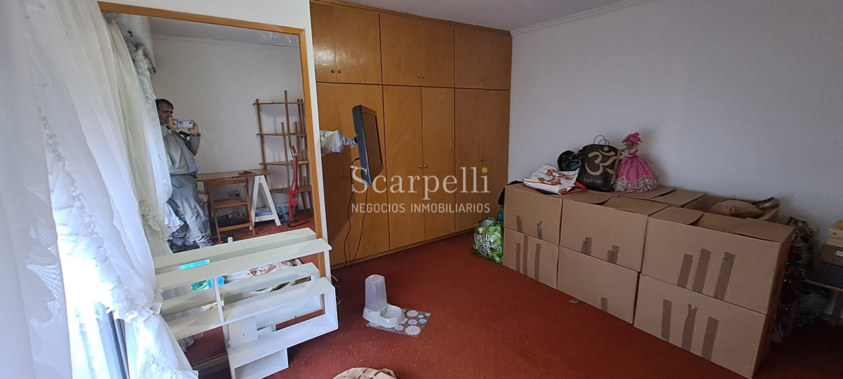 Casa ID.44999 - Venta Gran Padrón Único 1000 m2 aprox 1 planta en Inmejorable estado de mantenimiento Proximo Gral. Paz & Colegio Santa Rita.-