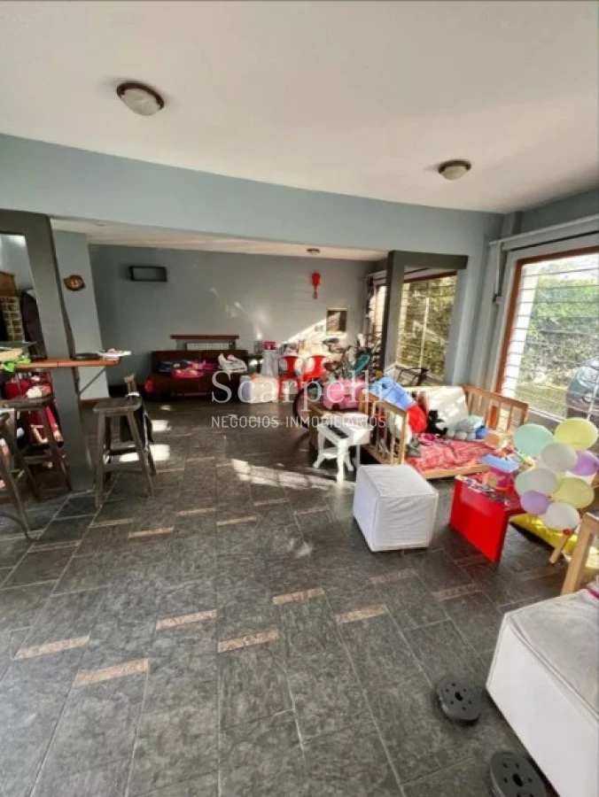 Casa ID.45280 - Punta Gorda Excelente Arquitectura con sello propio a mts. de la Rambla y muy próximo al Centro Comercial de Punta Gorda Gral Pazntorno