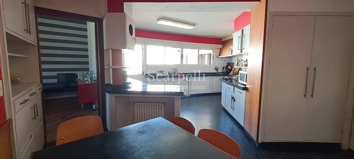 Casa ID.45280 - Punta Gorda Excelente Arquitectura con sello propio a mts. de la Rambla y muy próximo al Centro Comercial de Punta Gorda Gral Pazntorno