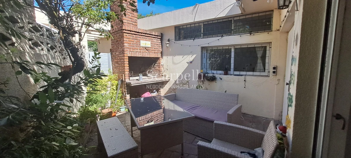 Casa ID.47934 - Venta Casa Próximo Club Náutico & Playa La Mulata 2 dormitorios + Servicio o Escritorio con Baño