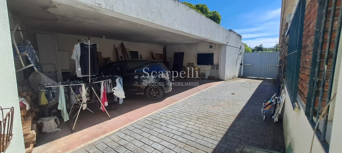 Casa ID.47934 - Venta Casa Próximo Club Náutico & Playa La Mulata 2 dormitorios + Servicio o Escritorio con Baño