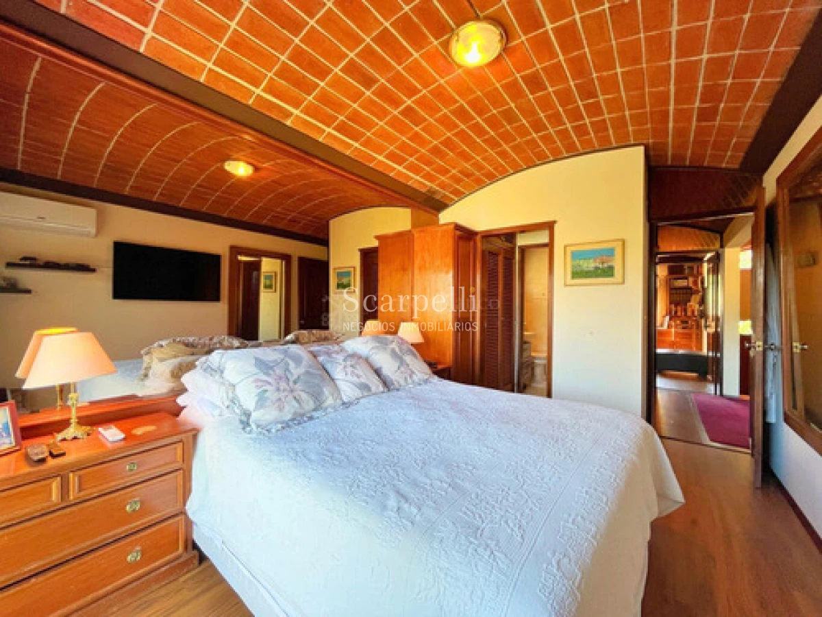 Casa ID.50502 - Arquitectura de Diseño Eladio Dieste Punta Gorda 4 Dormitorios + Piscina 