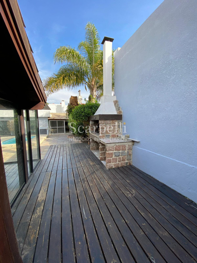 Casa ID.50429 - Carrasco Sur Padrón único Impecable