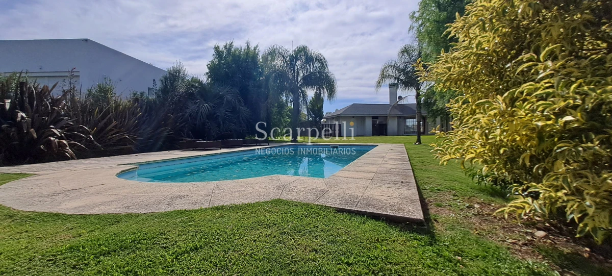 Casa ID.50371 - ALQUILER VENTA COLINAS DE CARRASCO PISCINA BARBACOA GRAN RESIDENCIA  SERVICIO 