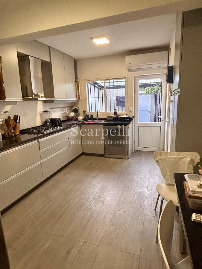 Casa ID.50400 - Estilo Colonial Parque Miramar Impecable 4 dormitorios suite Barbacoa Piscina Climatizada