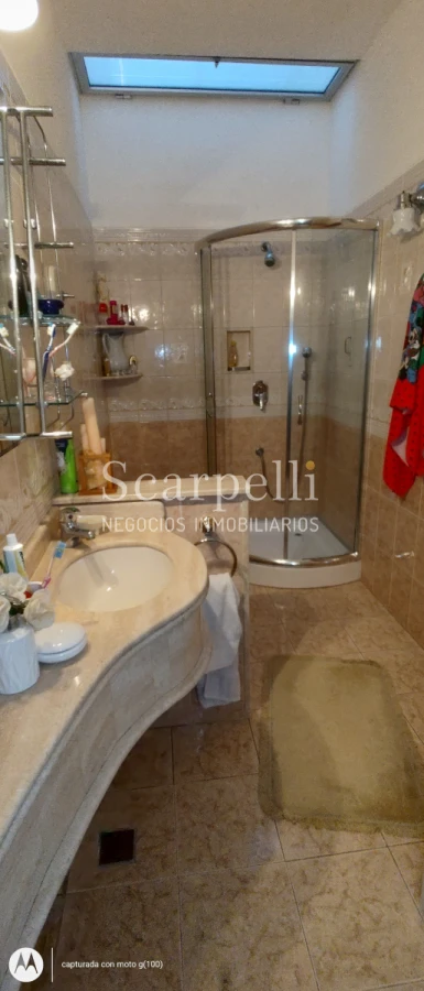 Casa ID.50464 - Estupenda Esquina con Gran Exposición Punta Gorda Ideal Empresas Oficina Clínicas